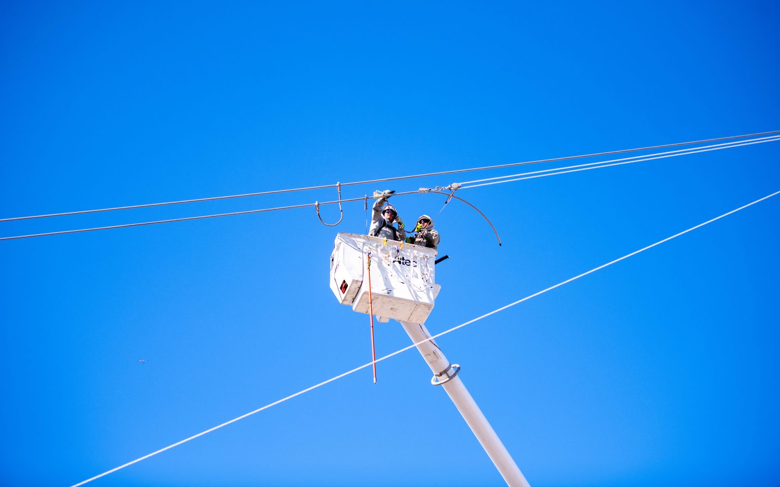 Energized Construction | Live-Line Barehand